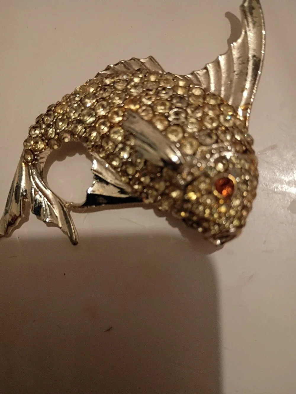 Gold Crystal Fish With About One Very Small Rhinestone.missing Brooch